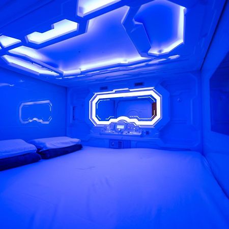 Space Q Capsule Hotel Sydney Ngoại thất bức ảnh